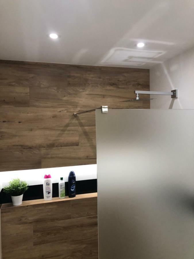 Klimatyzowany Apartament Roma Z Garazem Podziemnym Kielce Exterior foto