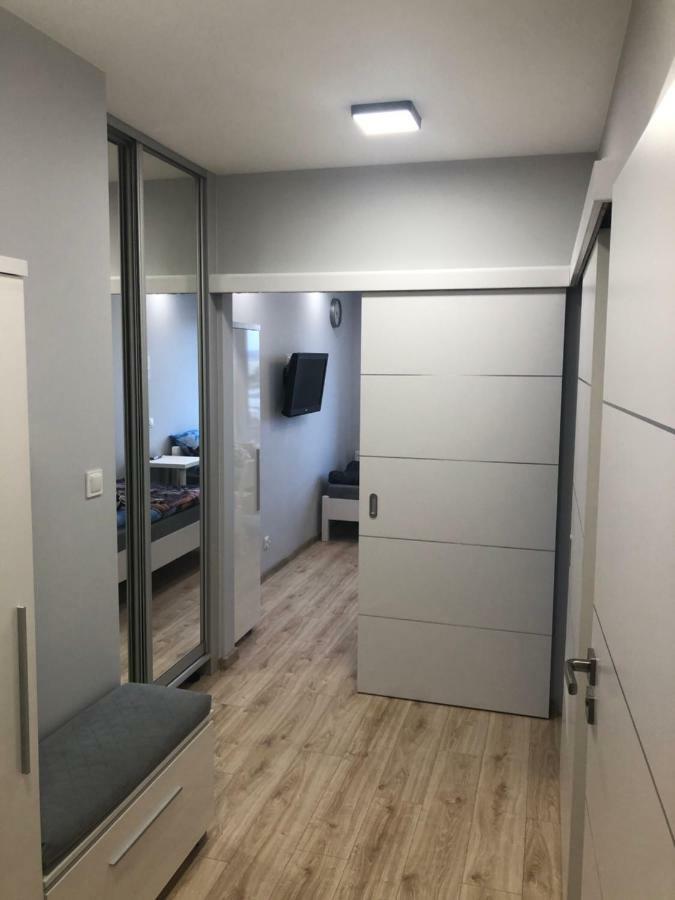 Klimatyzowany Apartament Roma Z Garazem Podziemnym Kielce Exterior foto